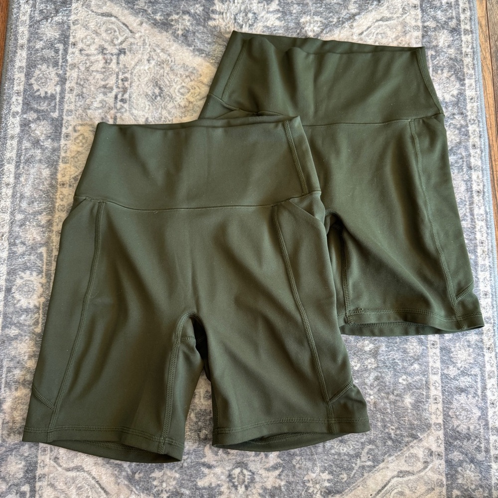 Uniqlo Bundle of two Airism Shorts Green XS